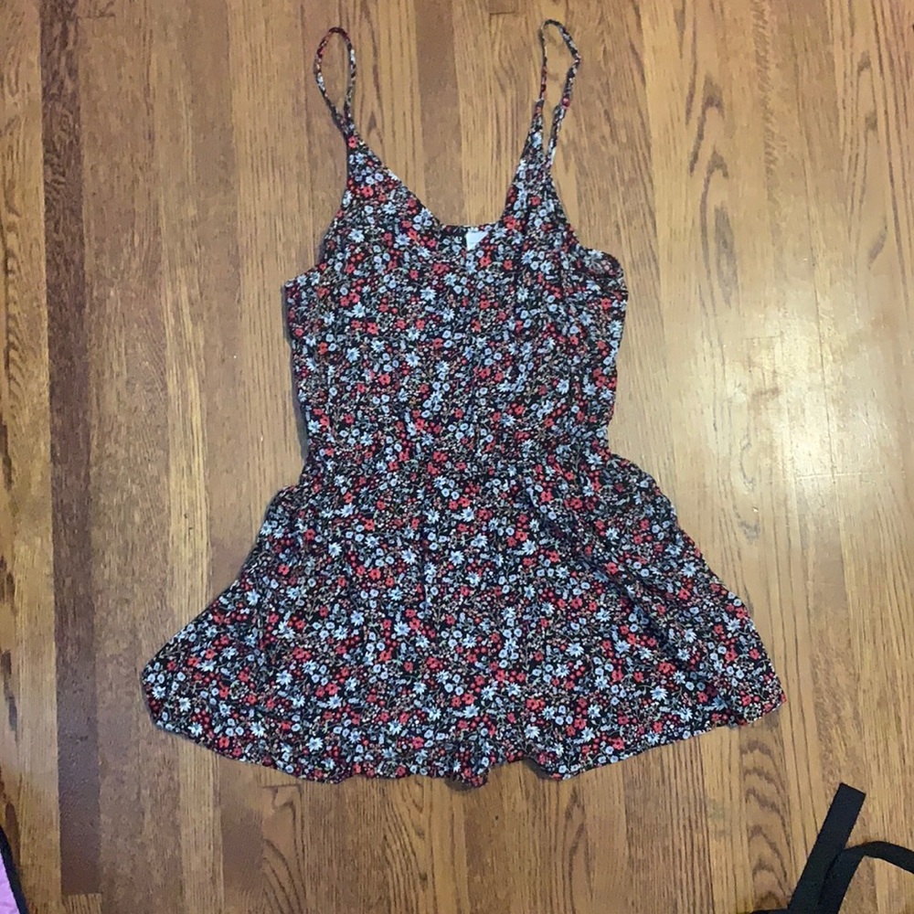 Flower pattern romper